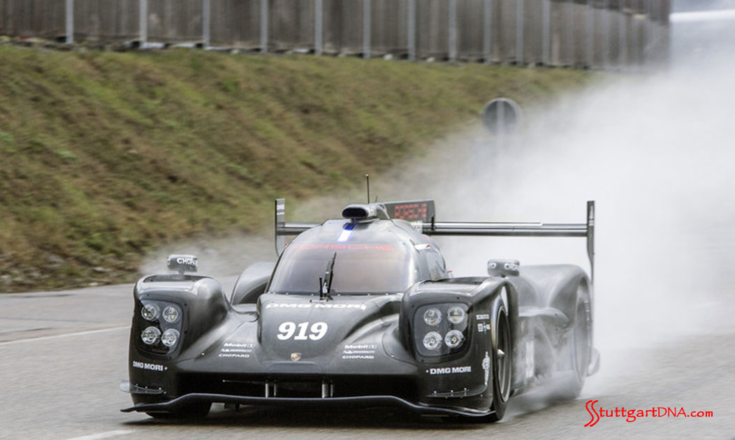 Abu Dhabi first 2015 Porsche 919 Hybrid test Abu Dhabi first 2015 Porsche 919 Hybrid test: The 2015 edition of the 919 Hybrid seen here testing on the track to kick off the WEC season. Credit: PMNA