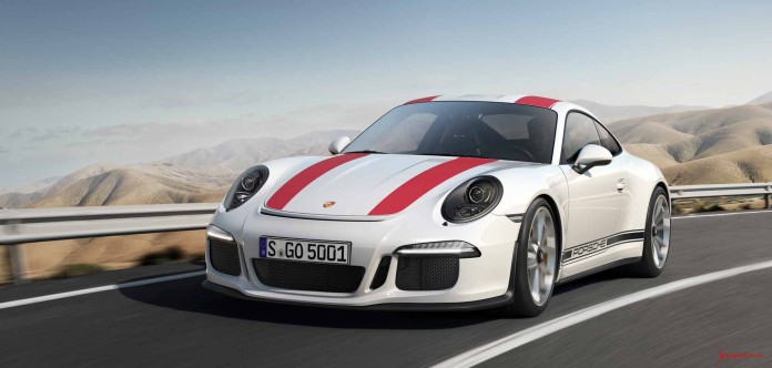 911 R, front-left, on hilly road. Credit: Porsche AG The new 2016 Porsche 911 R: wolf in sheep's clothing: 911 R, front-left, on hilly road. Credit: Porsche AG